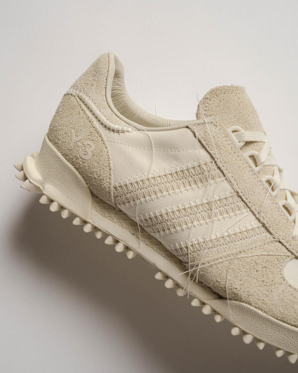 y-3-marathon-tr-owhite-owhite-